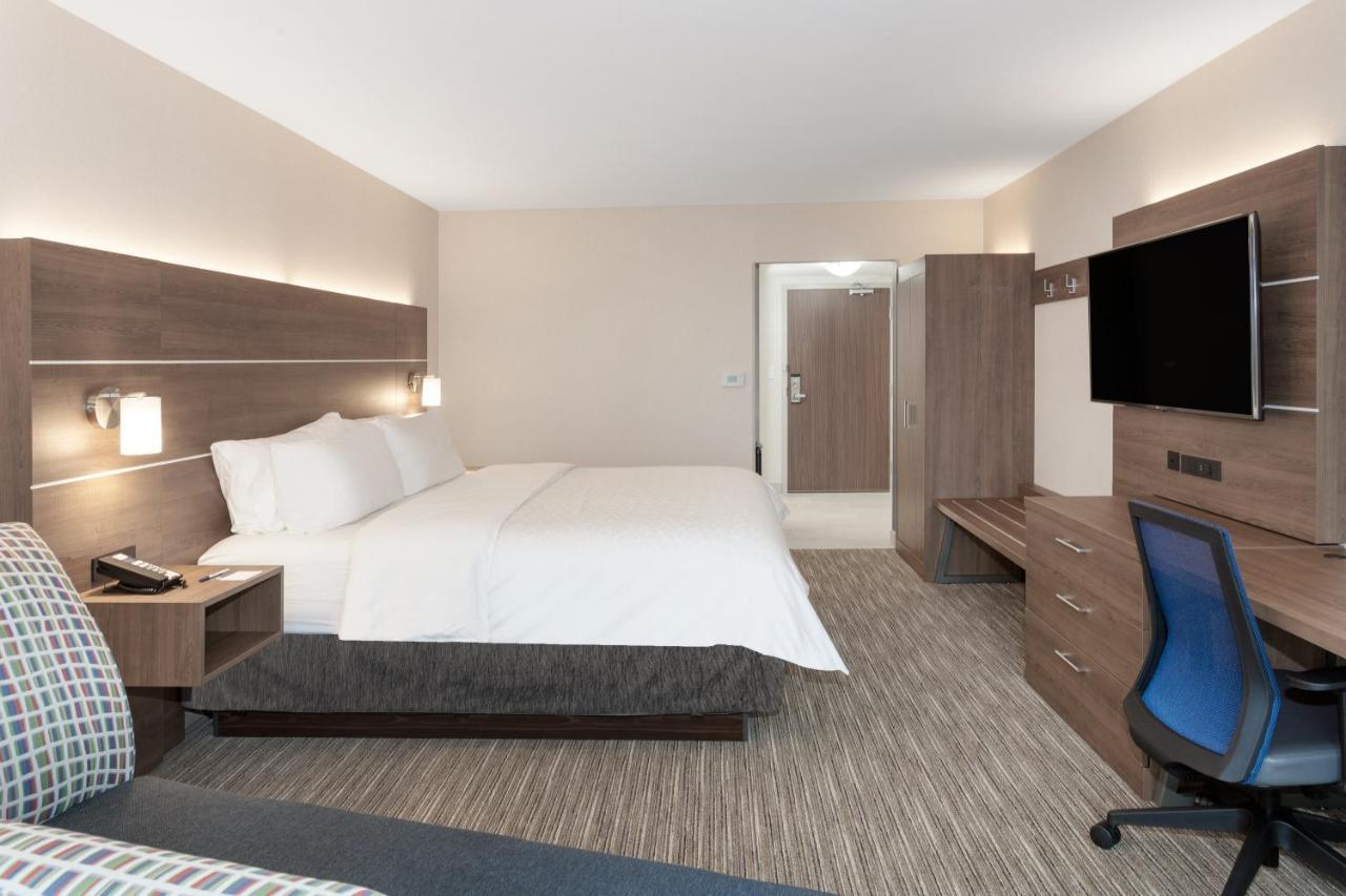 Holiday Inn Express Hotel & Suites Ottawa Airport By Ihg Exteriér fotografie