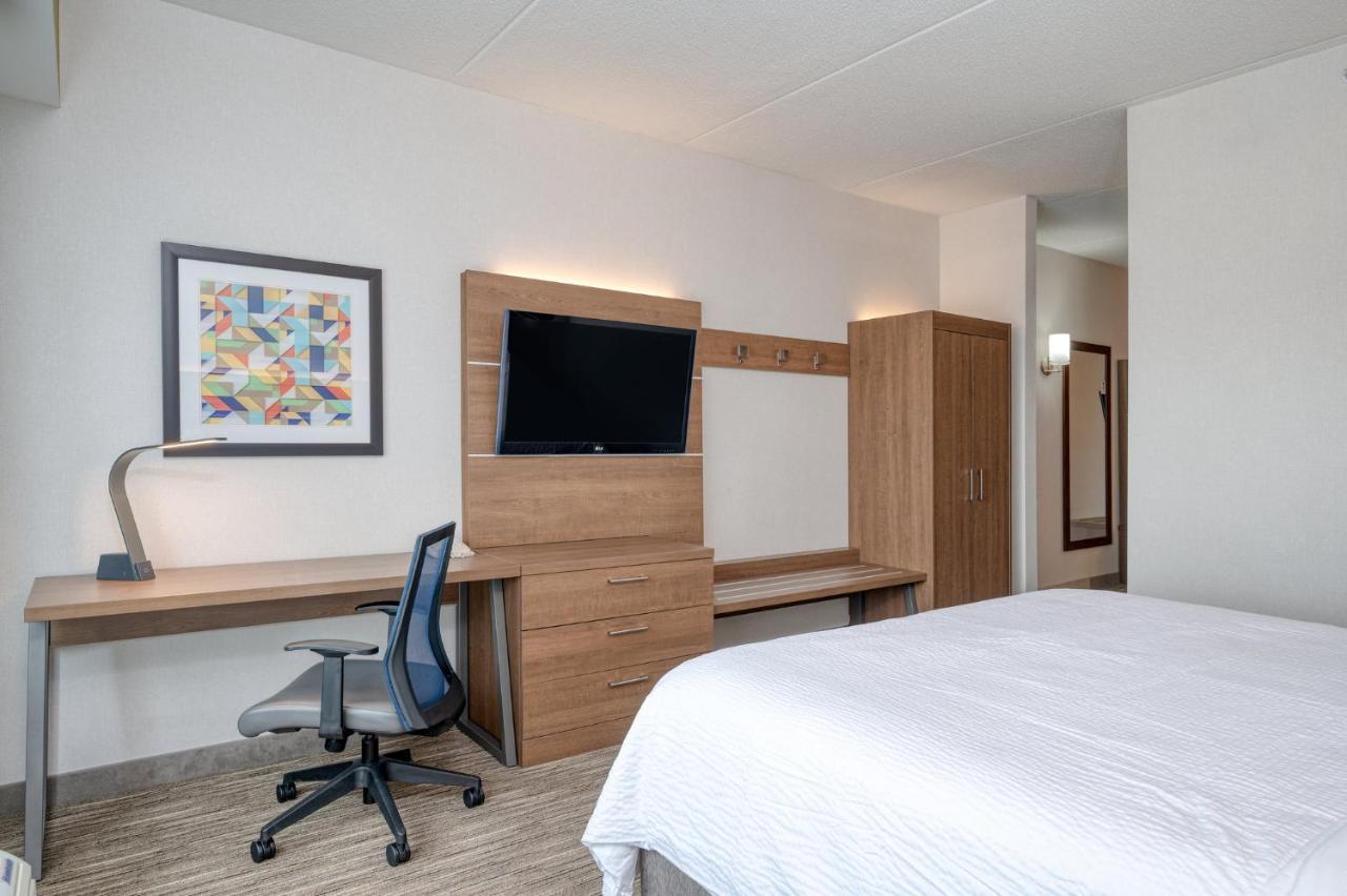 Holiday Inn Express Hotel & Suites Ottawa Airport By Ihg Exteriér fotografie