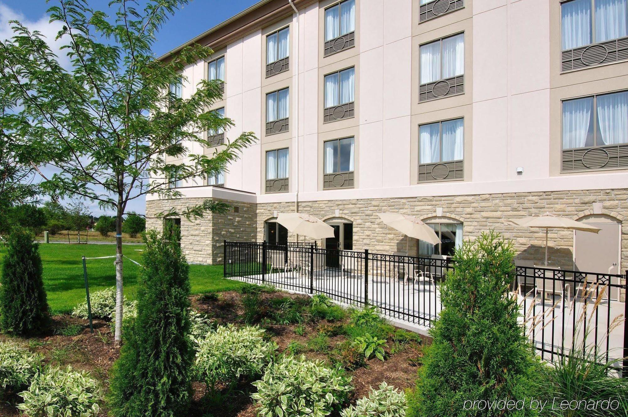 Holiday Inn Express Hotel & Suites Ottawa Airport By Ihg Exteriér fotografie